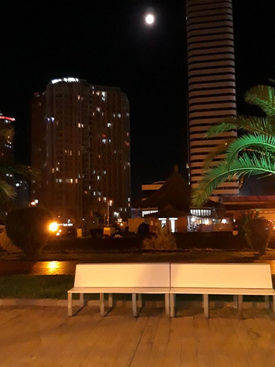 Mari Apartment Batumi Kültér fotó